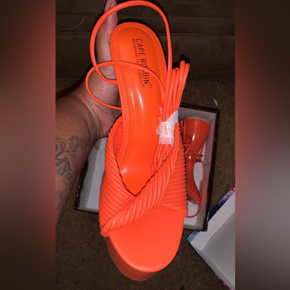 Cape Robbin heels